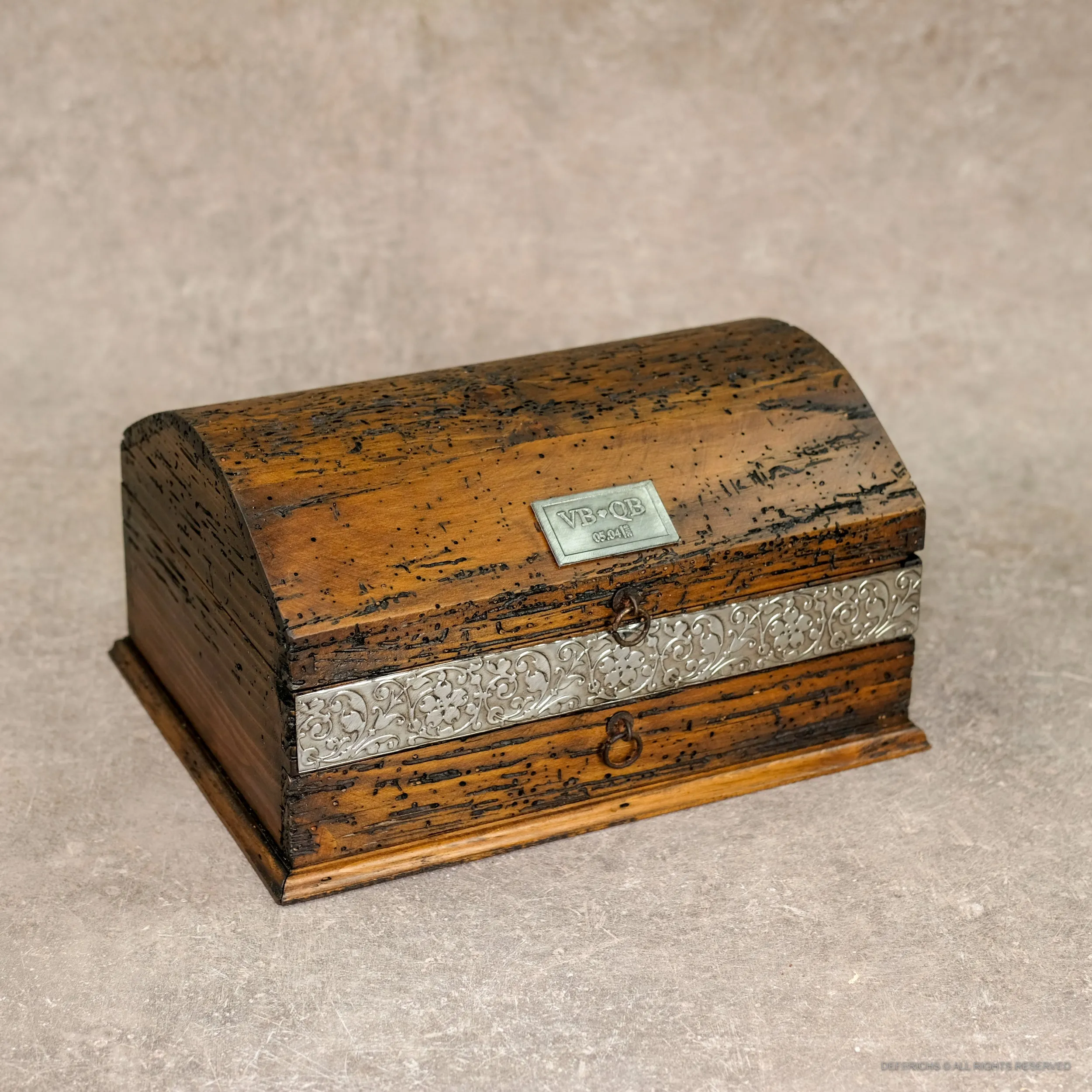 Curved Jewelry Box