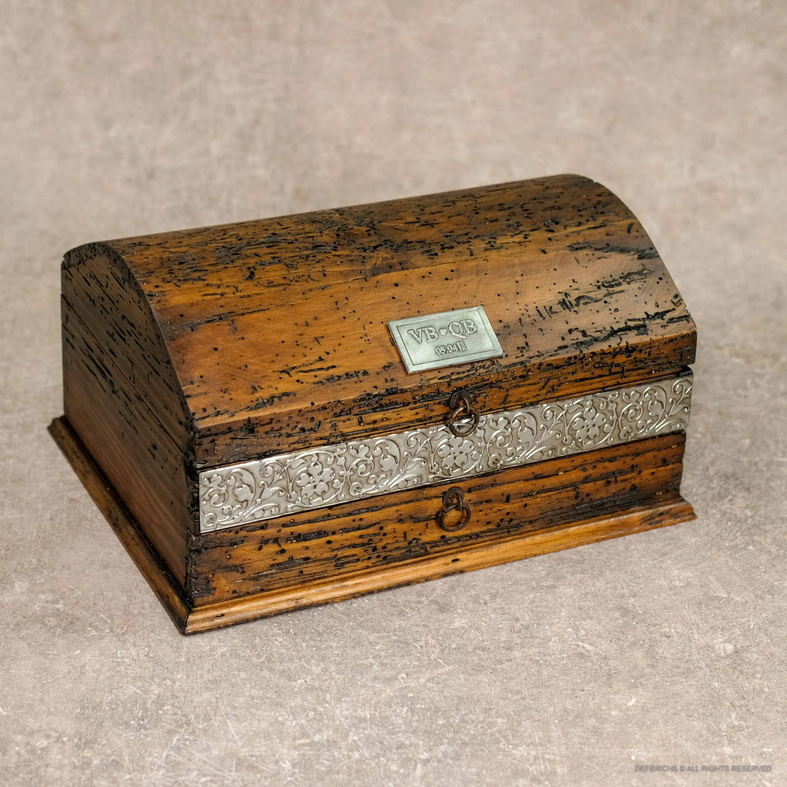 Curved Jewelry Box