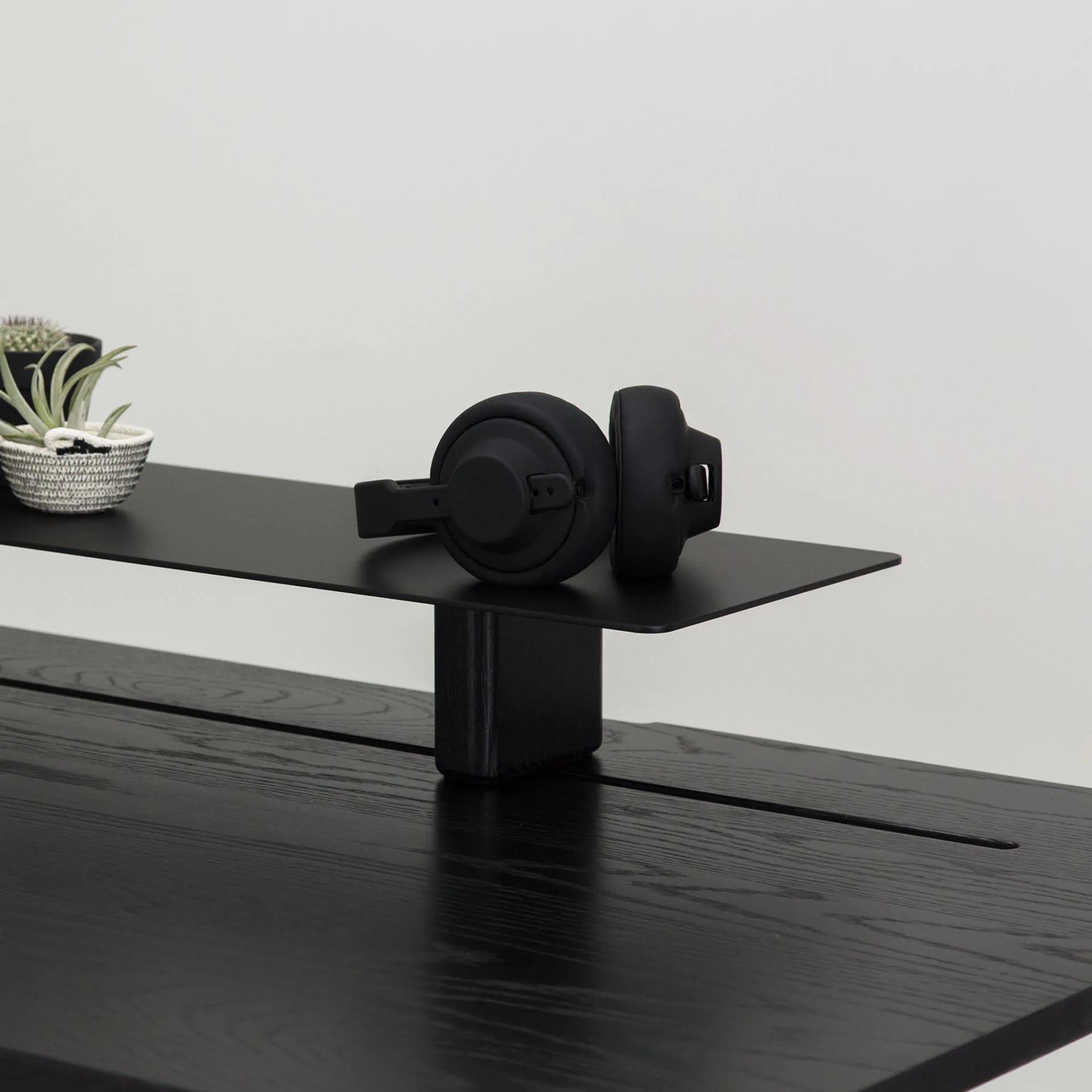 Large Stand - Black Oak