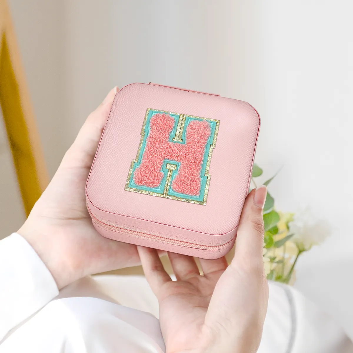 Personalized Jewelry Box, Pink Travel Jewelry Box with Initial H, Small Monogrammed Jewelry Case Organizer for Girls Women Teen Kids, Mini Travel Essentials Gifts for Birthday Christmas