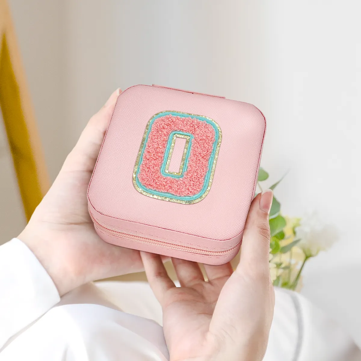 Personalized Jewelry Box, Pink Travel Jewelry Box with Initial O, Small Monogrammed Jewelry Case Organizer for Girls Women Teen Kids, Mini Travel Essentials Gifts for Birthday Christmas