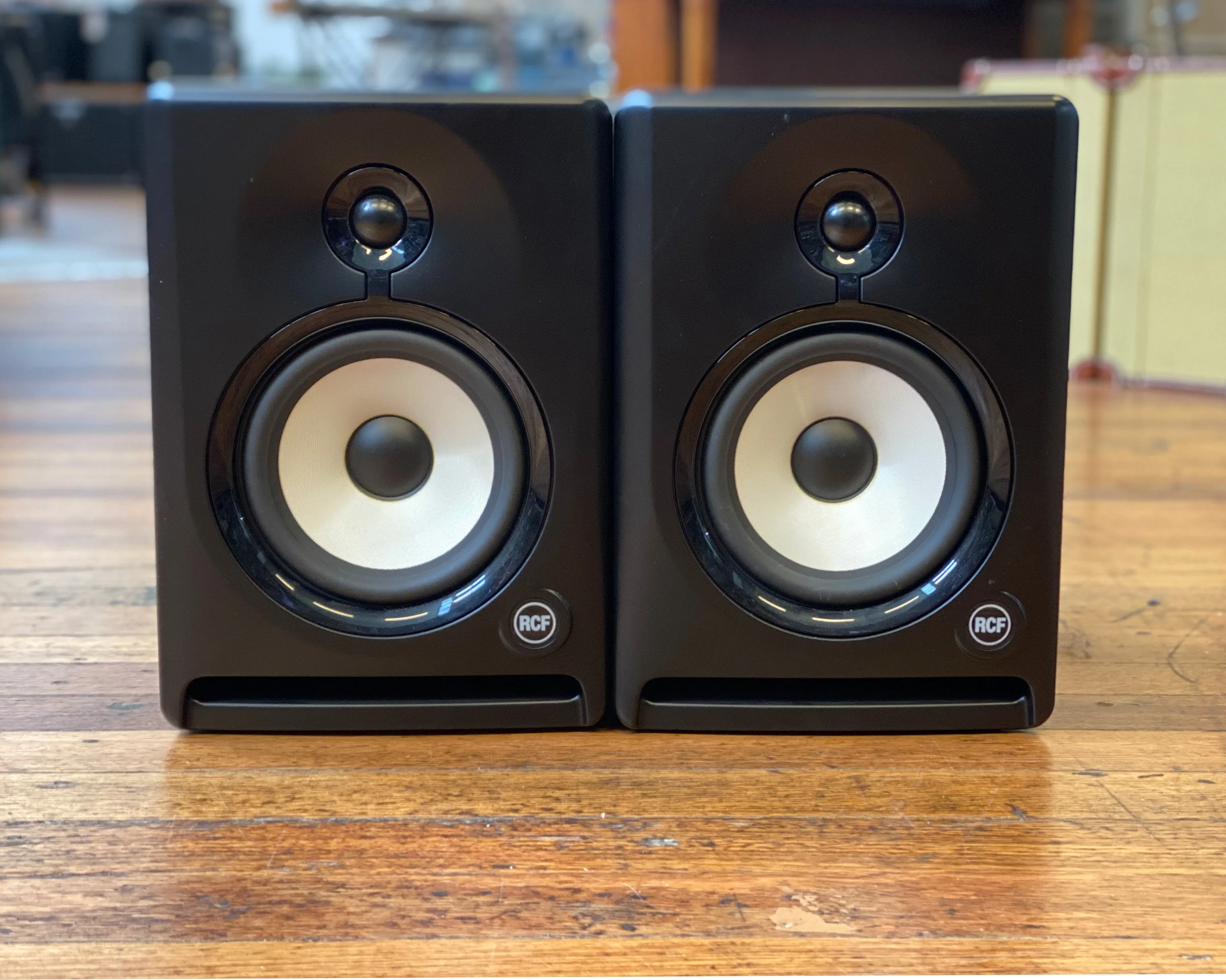 RCF Ayra Six (pair)