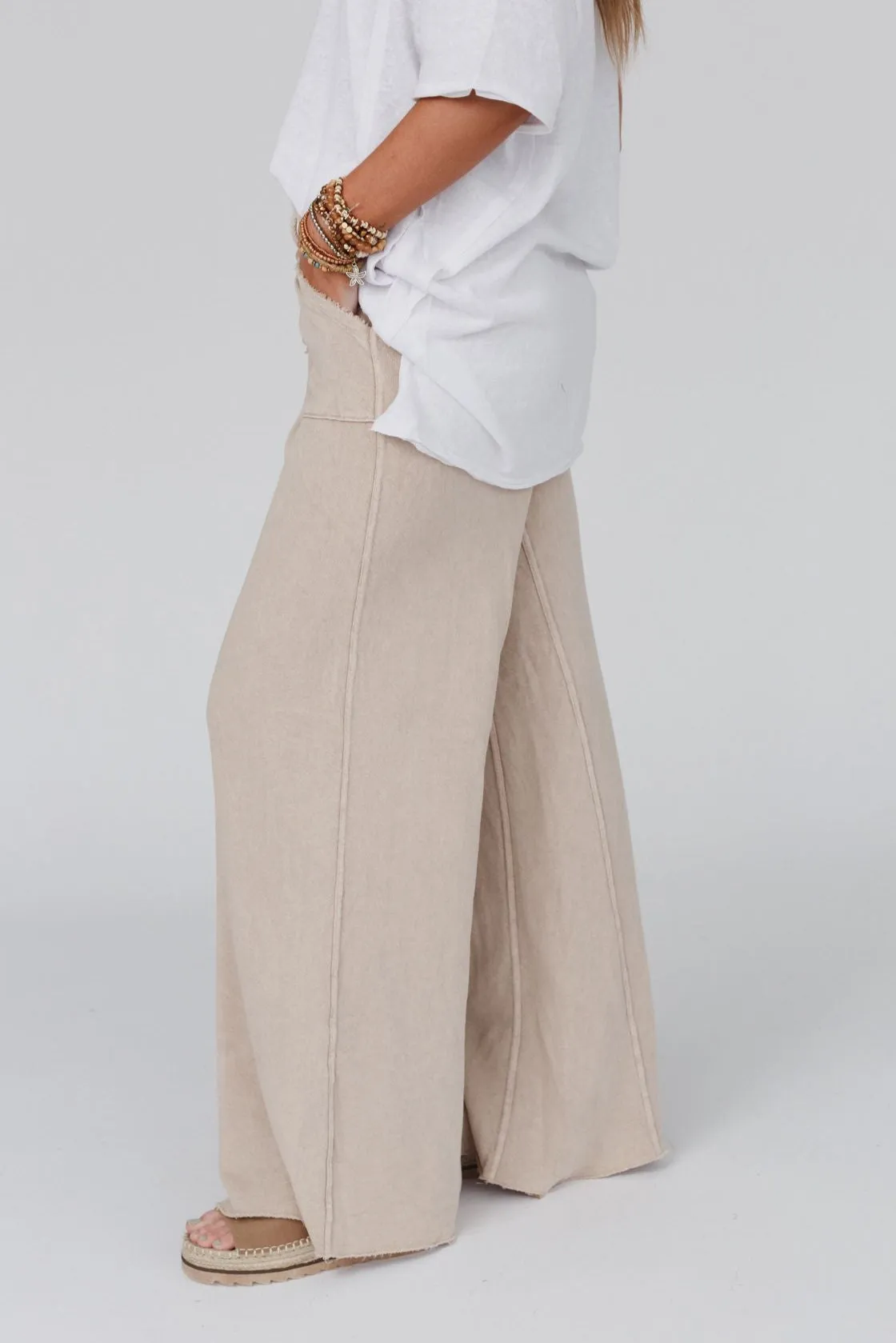 Relaxing Robin Wide Leg Pant - New Taupe