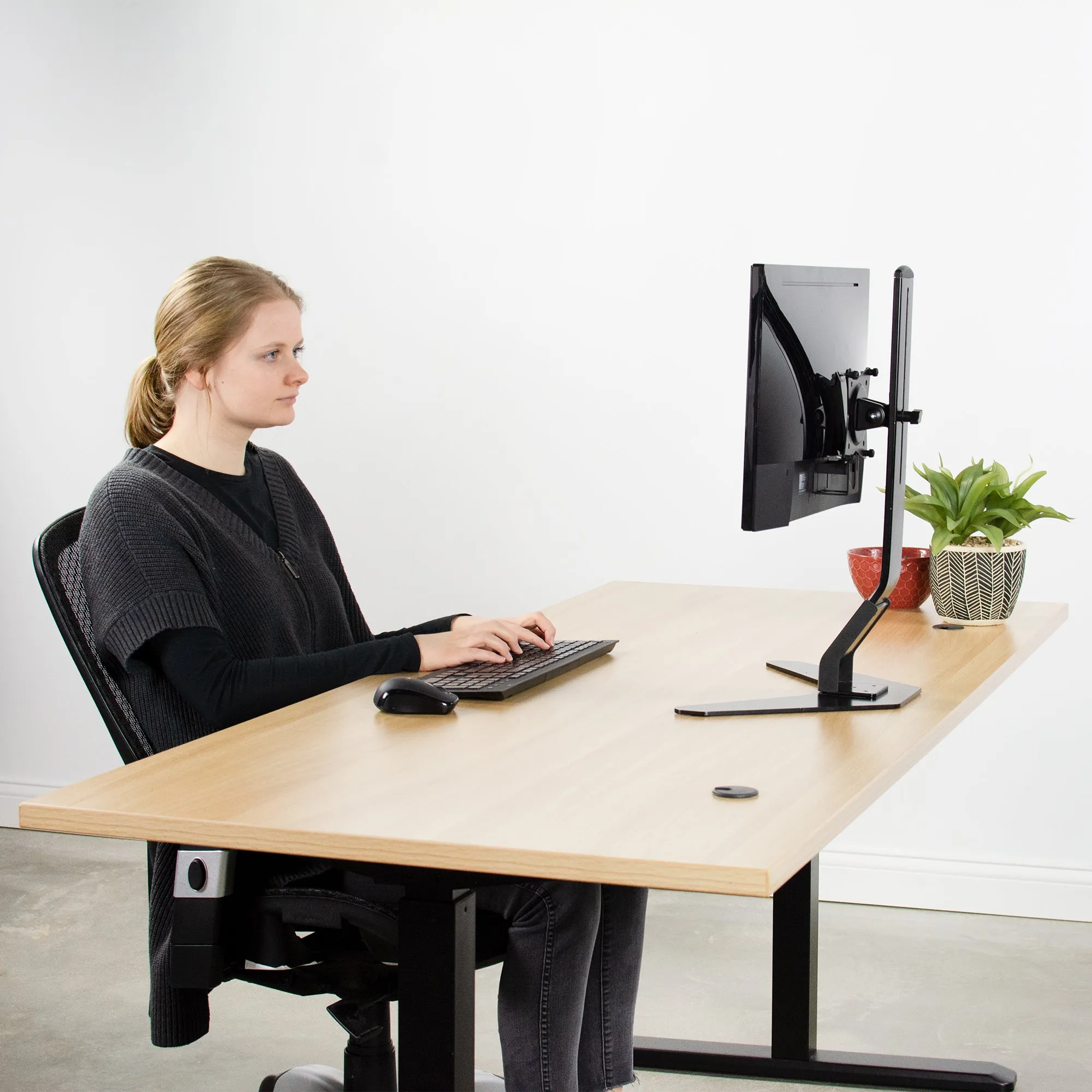 VESA Adapter for Compatible Dell Monitors