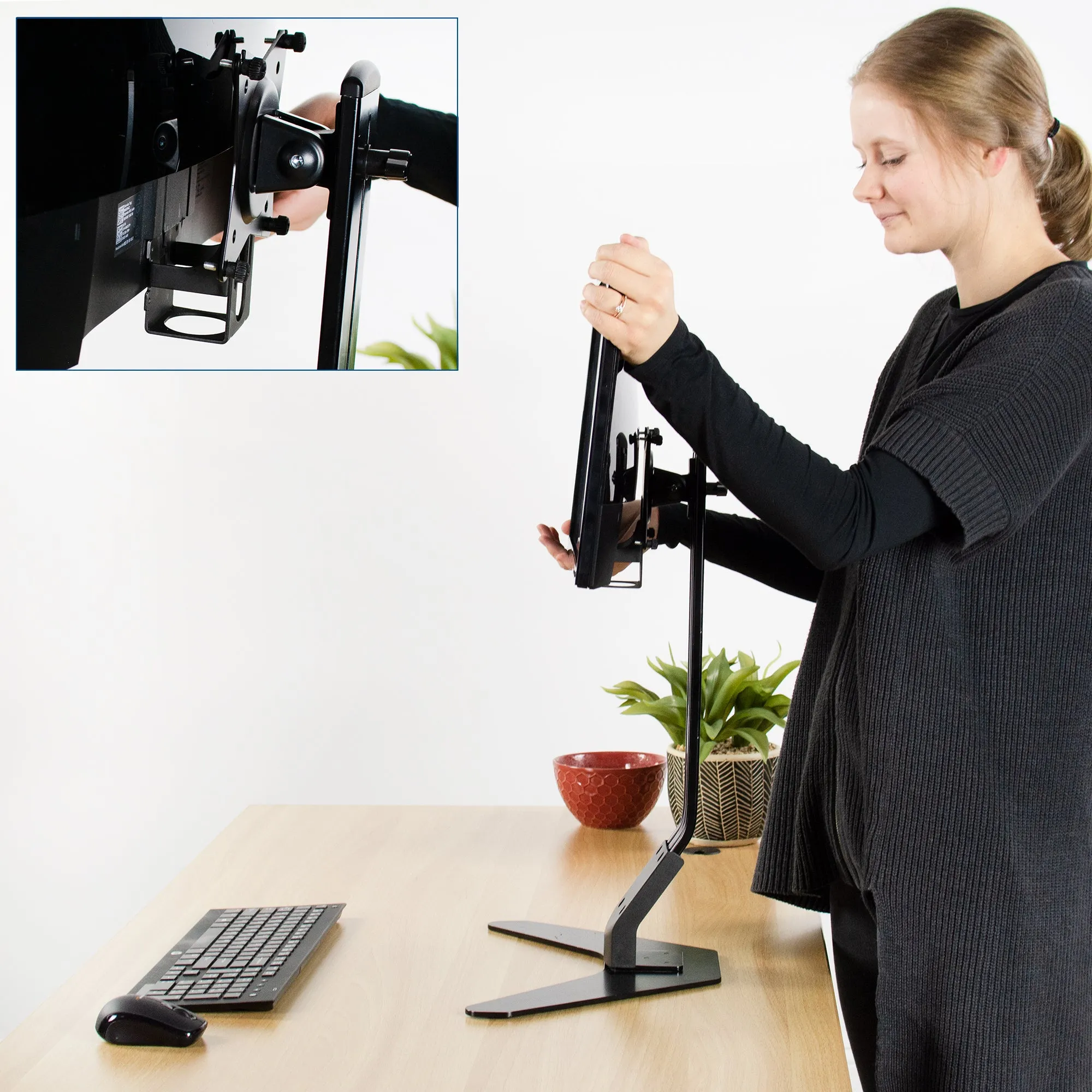 VESA Adapter for Compatible Dell Monitors