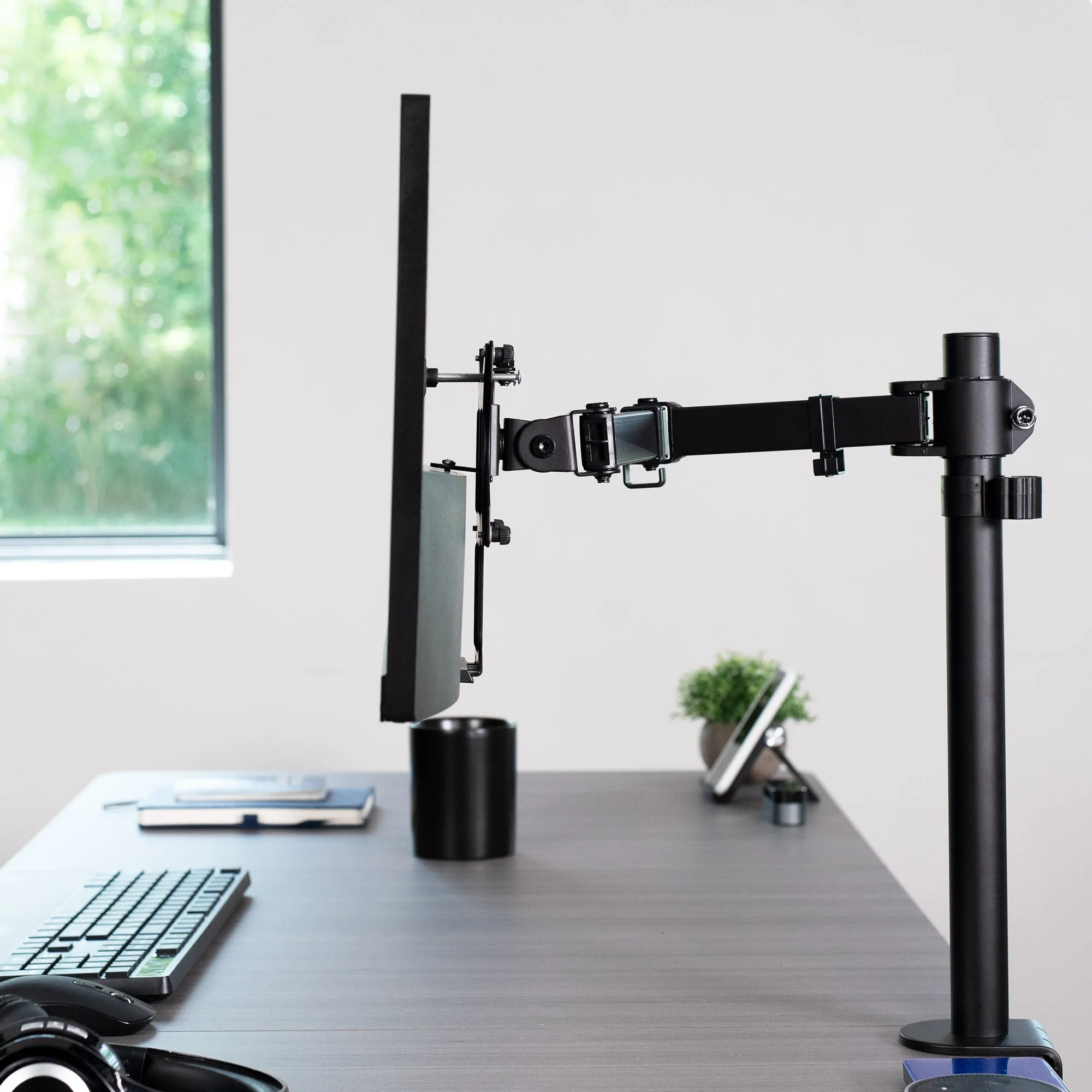 VESA Adapter for Compatible HP Pavilion Monitors