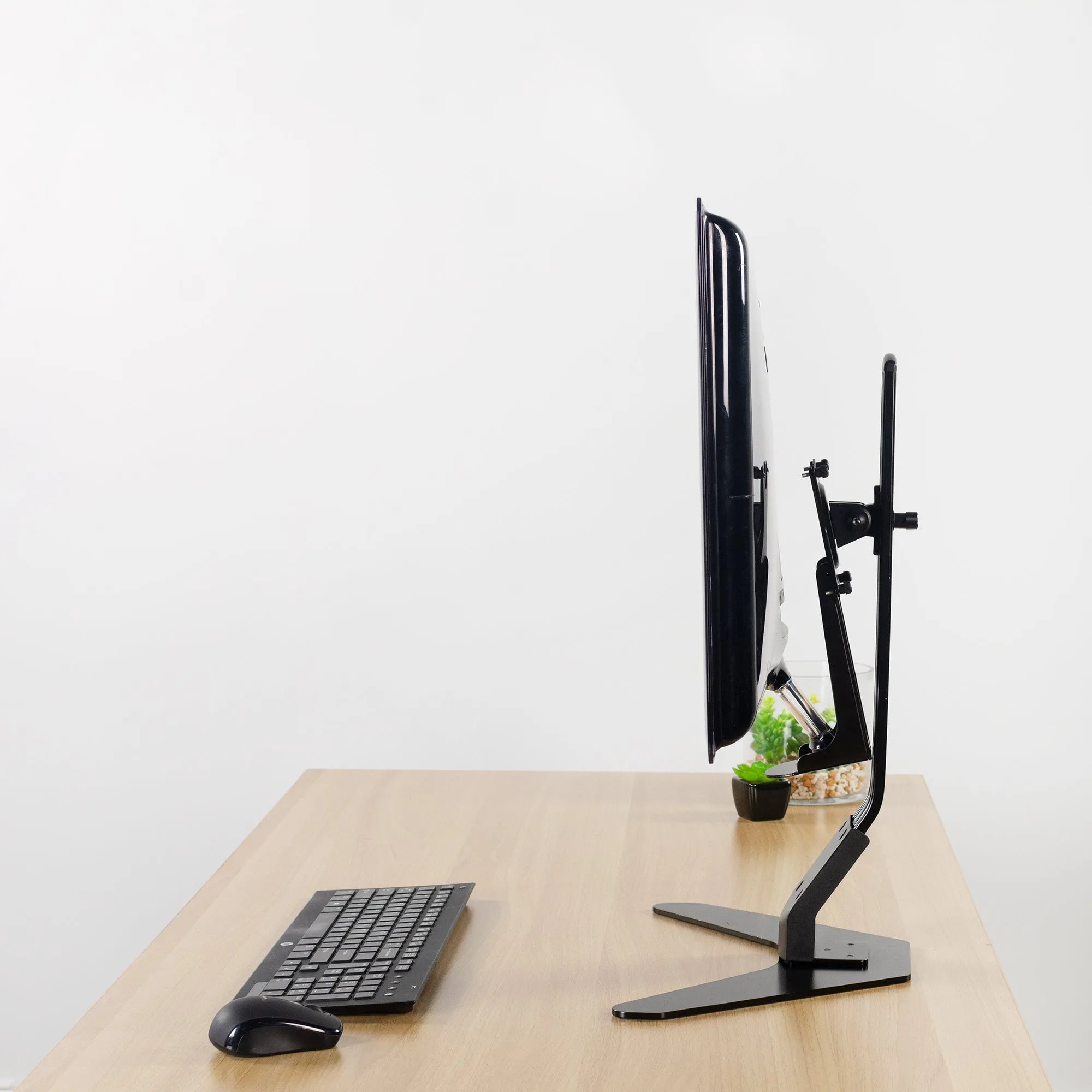 VESA Adapter for Compatible Samsung Monitors